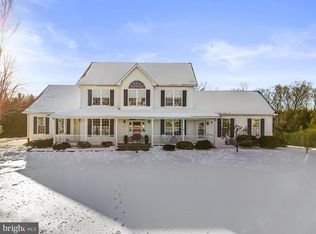 4710 Gold Finch Dr, Hampstead, MD 21074