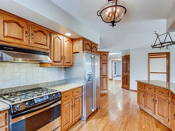 5th image of 41W275 Sylvan Dr