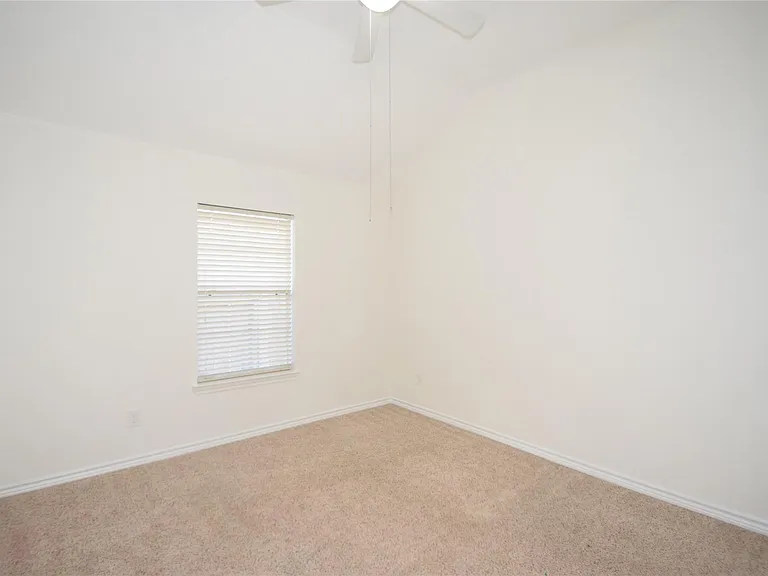 5726 Indigo Trails Dr — Photo 19