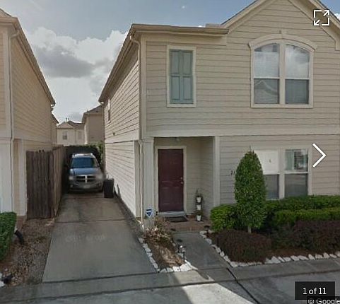 2nd image of 2630 Woodridge Manor Dr