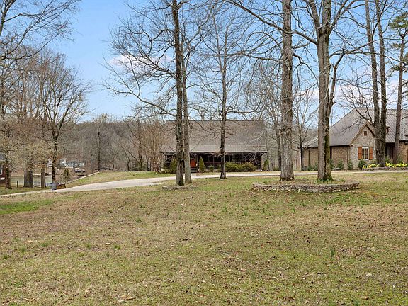 2nd image of 30 Oakfair Dr