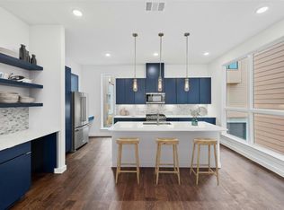 6823 Wolfcreek Pass #6, Austin, TX 78749