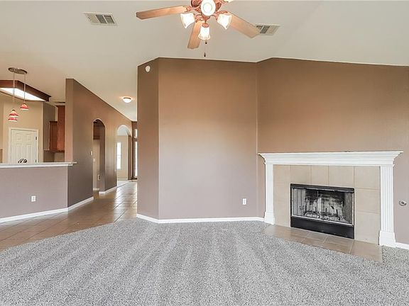 3rd image of 1000 Abbeyglen Castle Dr