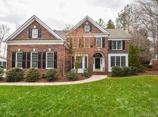 1063 Elizabeth Manor Ct, Matthews, NC 28105