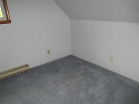 5th image of 610 Seneca Dr