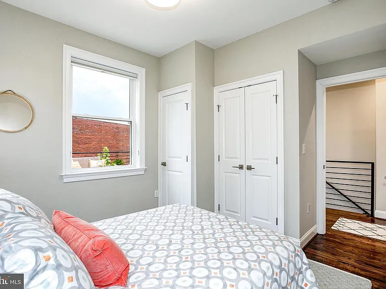 1014 10th St NE #2 — Photo 30