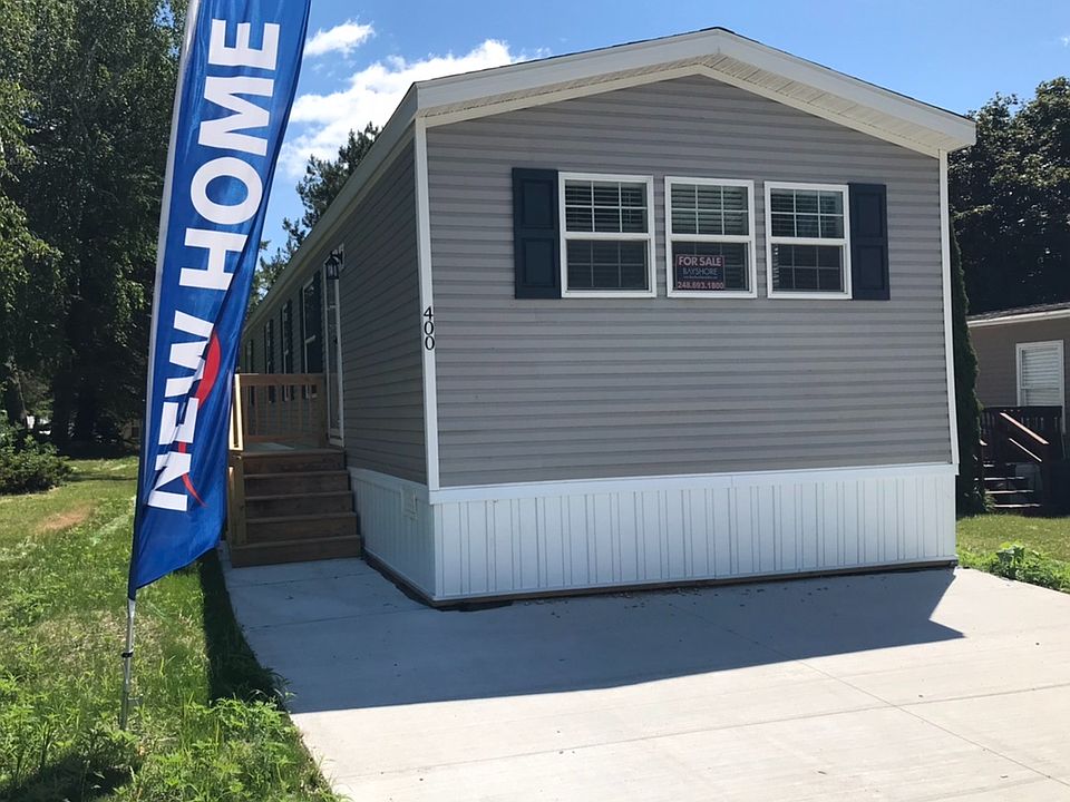 1st image of 400 Birch Hl