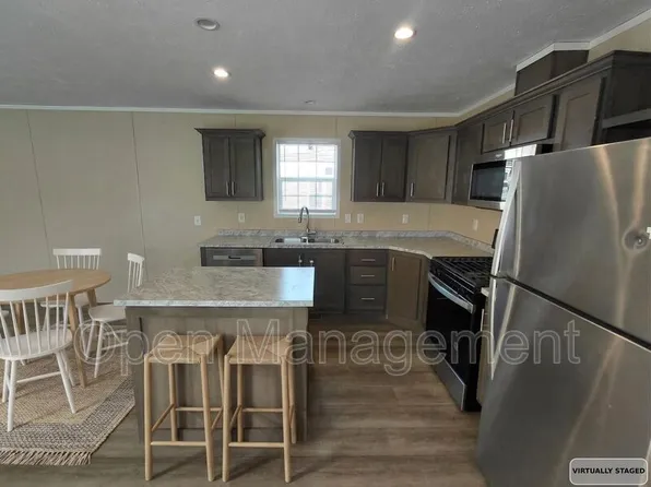 301 Mantle Ave, Jackson, MI