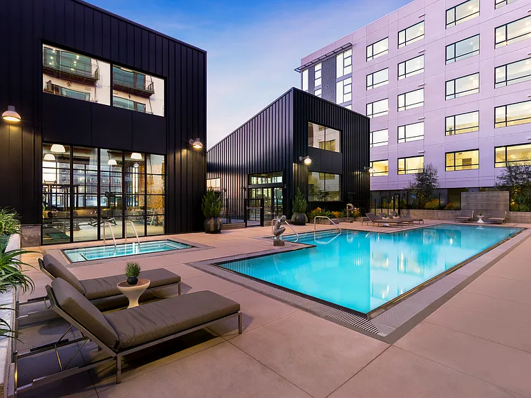 Amp Lofts — Photo 9