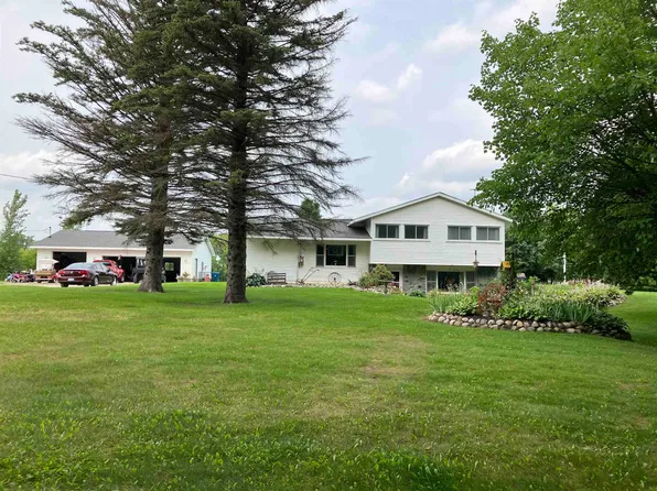 901 Haigh Rd, Beaverton, MI 48612