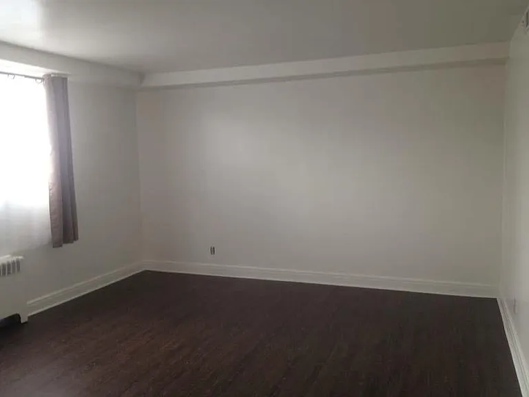 283 E 4th Ave #7 — Photo 3
