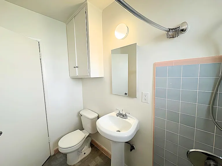 4919 Beverly Blvd #1 — Photo 11