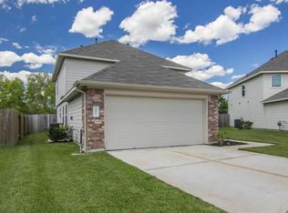 911 Running Creek Ct, Baytown, TX 77521