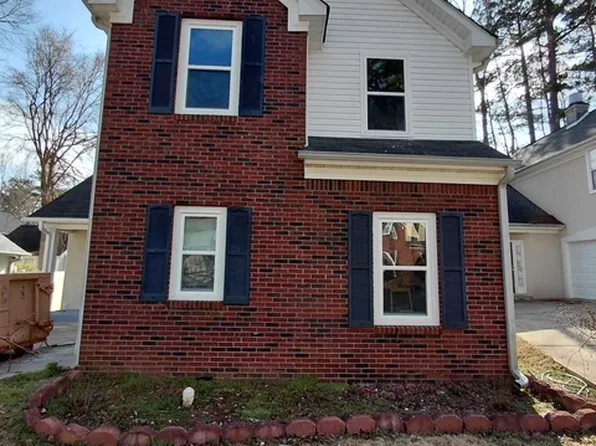 556 N Fairfield Dr, Peachtree City, GA 30269