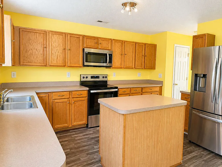 12609 Hazy Valley Ct — Photo 10