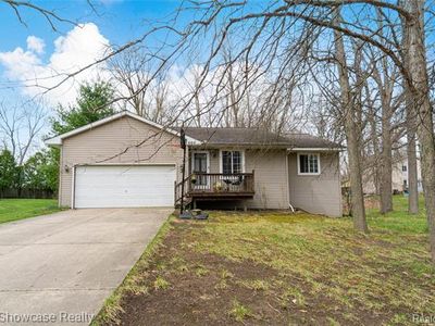 660 Annapolis St, Commerce Township, MI, 48382