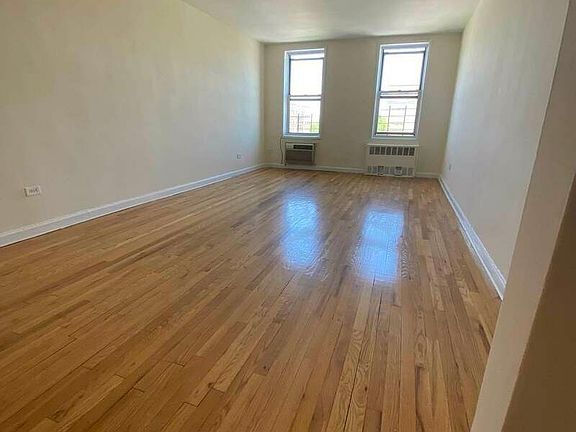 3rd image of 2020 Avenue V APT 2F