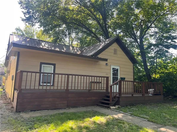 209 S Washington St, Fort Scott, KS 66701