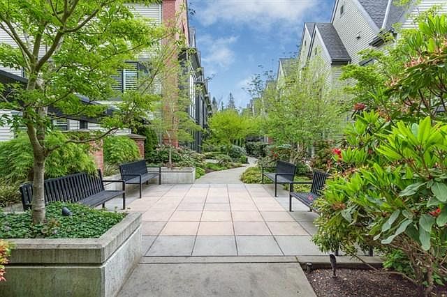1st image of 10575 NE 12th Pl