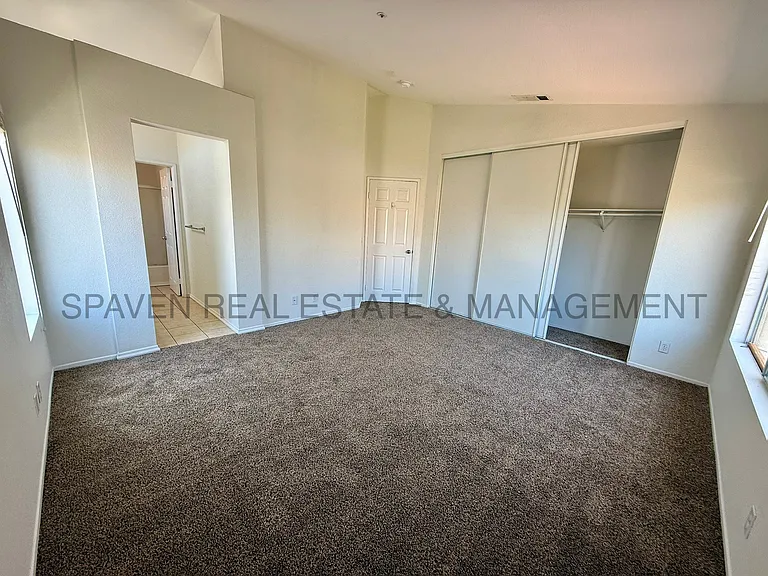 7689 Canberra Way — Photo 13