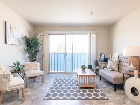 24410 Crenshaw Blvd Unit 211, Torrance, CA 90505