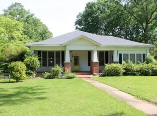 323 E Main St, Louisville, MS 39339