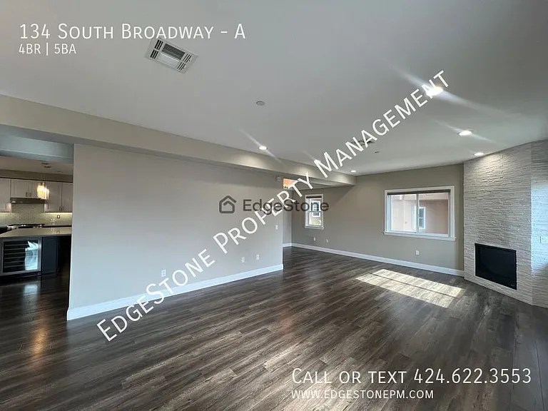 134 S Broadway #A — Photo 2