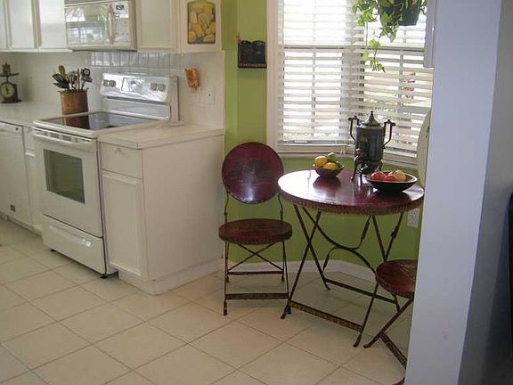 5th image of 720 Lake Orchid Cir Unit 720-103