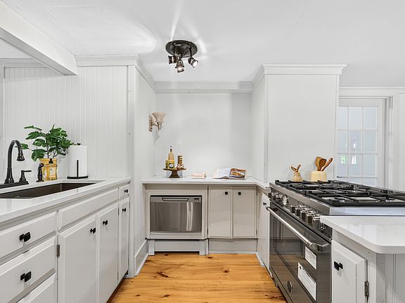 5th image of 171 Summer Street