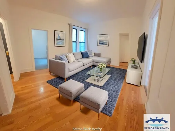 19839 32nd Ave APT B1, Flushing, NY 11358