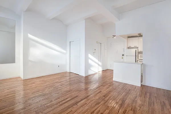 Rented by Nest Seekers International | media 5