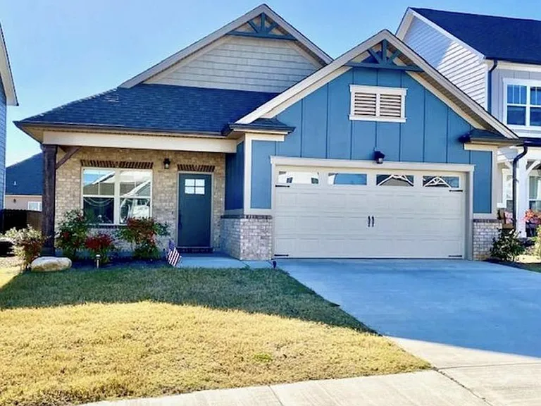 3574 Red Barn Ln — Photo 1