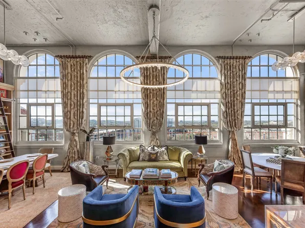 2600 W 7th St APT 2832, Fort Worth, TX 76107