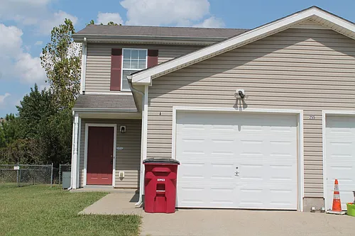 255 Senator Dr Photo 1
