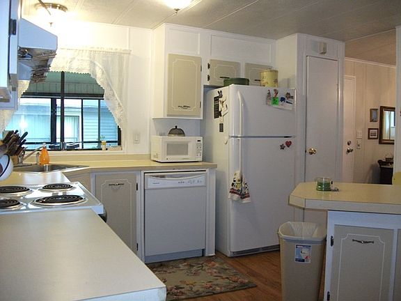 4th image of 172 Palmetto Dr