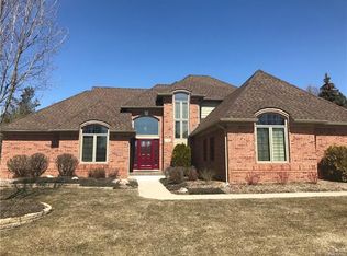 1154 Covington Place Dr, Rochester Hills, MI 48309
