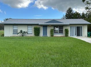 320 E Rose Ln, Lady Lake, FL 32159