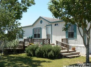 2628 County Road 221, Floresville, TX 78114