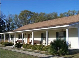 2113 Aaron Ave, Grand Ridge, FL 32442