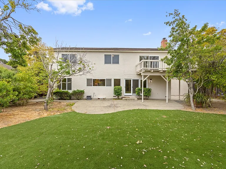 2740 Saint James Rd — Photo 40