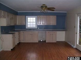 7472 West Rd, York, PA 17403