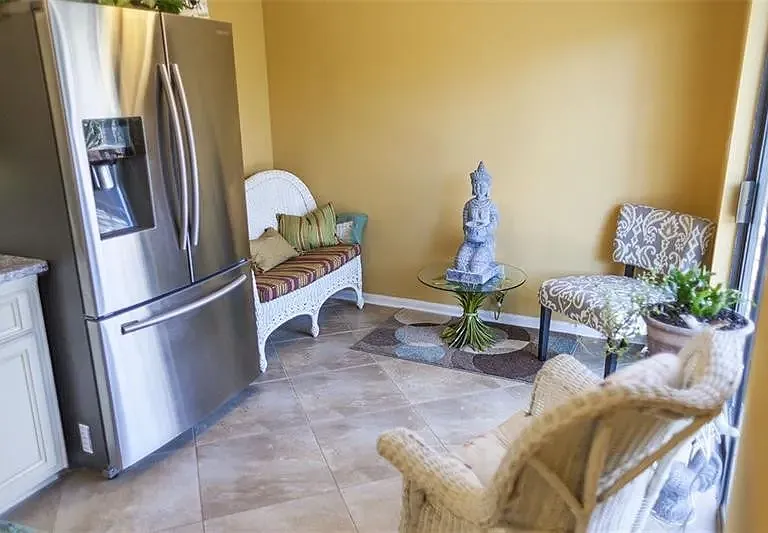 Ember Cir — Photo 14