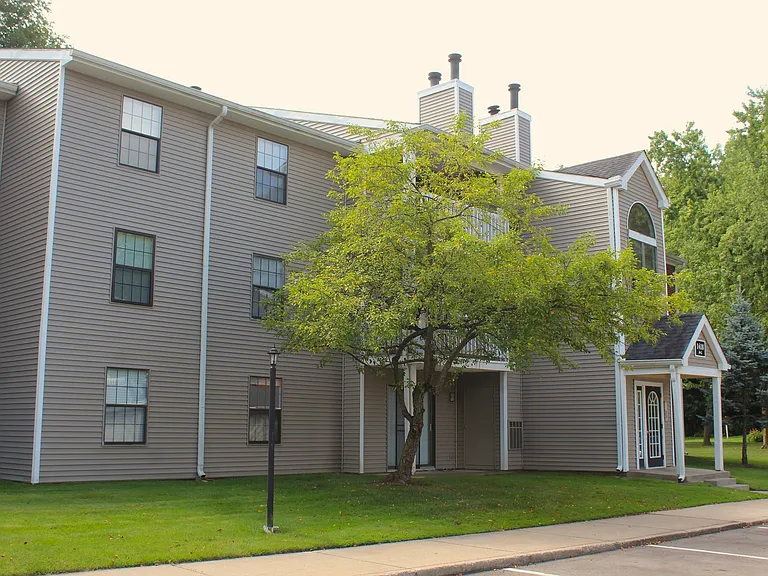 Summer Ridge — Photo 16