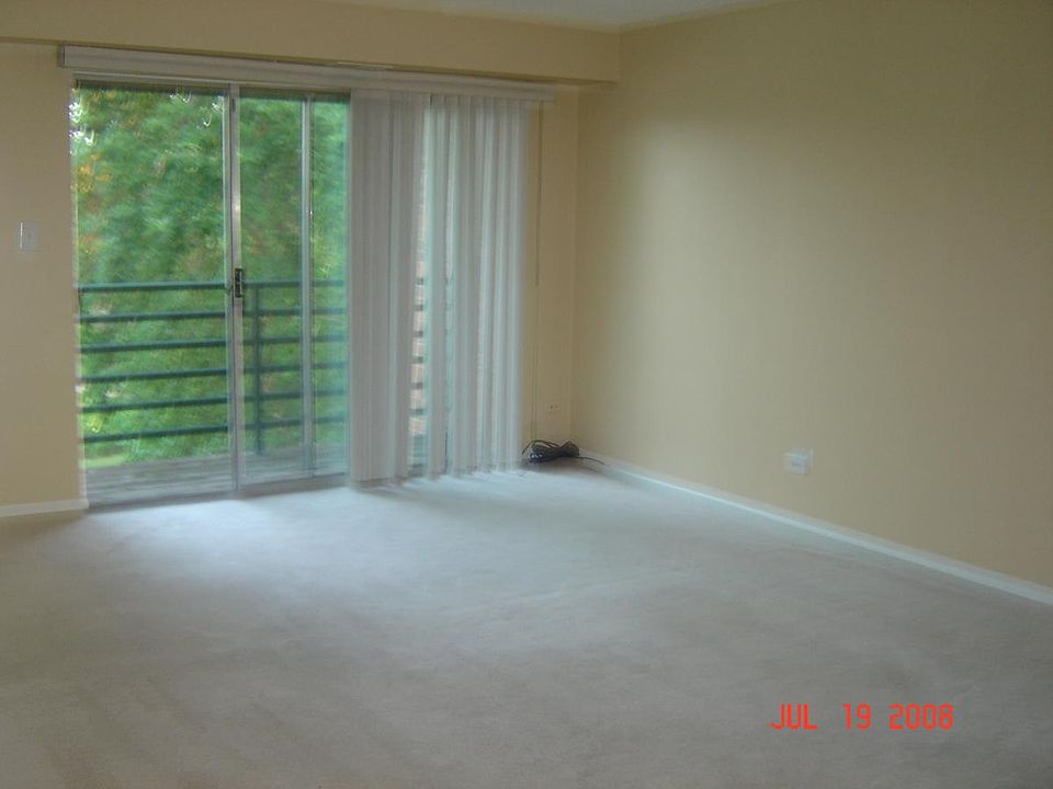 1st image of 1009 Buccaneer Dr APT 5