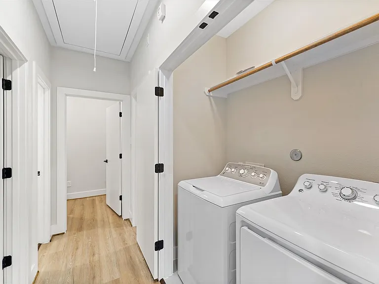2131 Blalock Rd #J — Photo 14