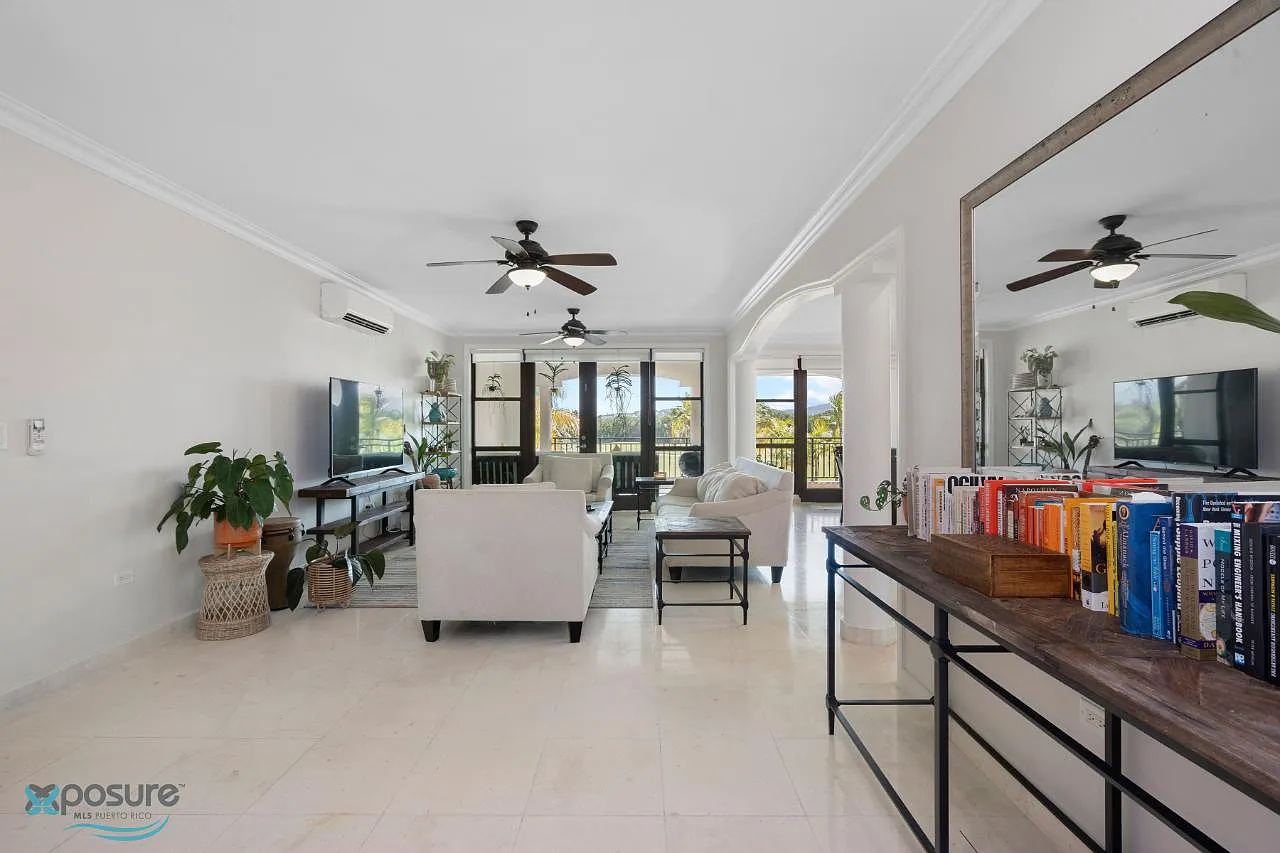 4 bed, 3.5 bath, 3573 sqft, $7,900 — Photo 3