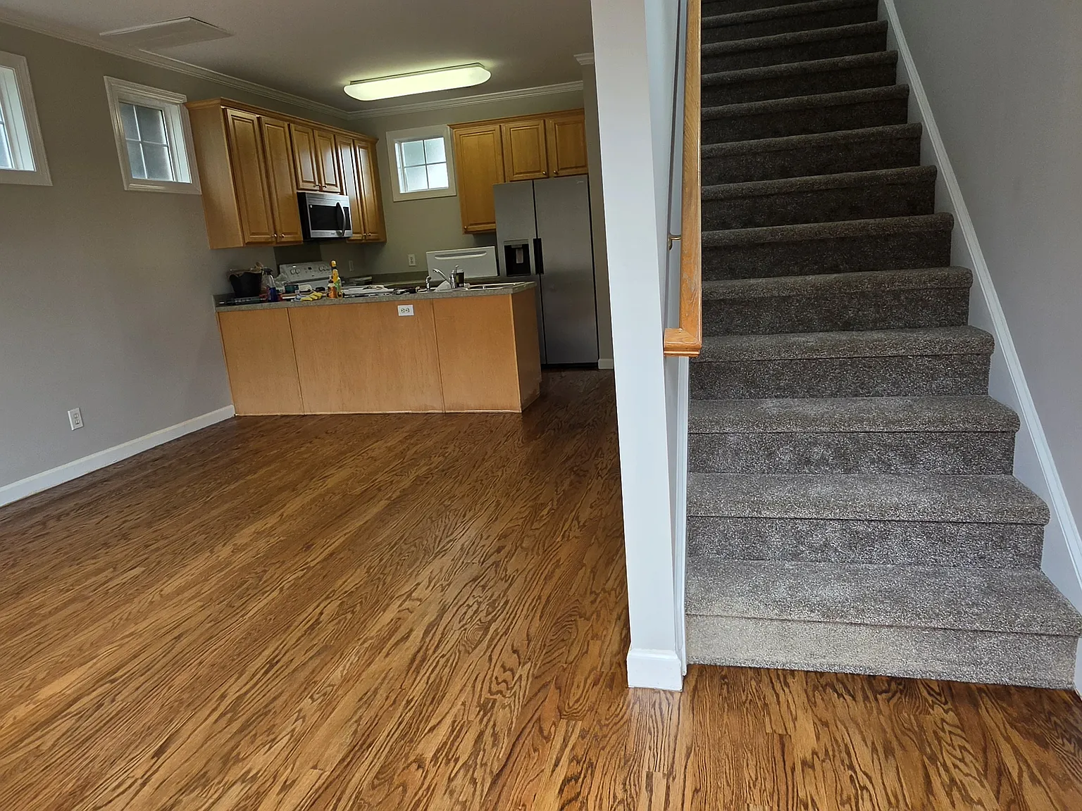 1 bed, 1.5 bath, 864 sqft, $1,800 — Photo 2