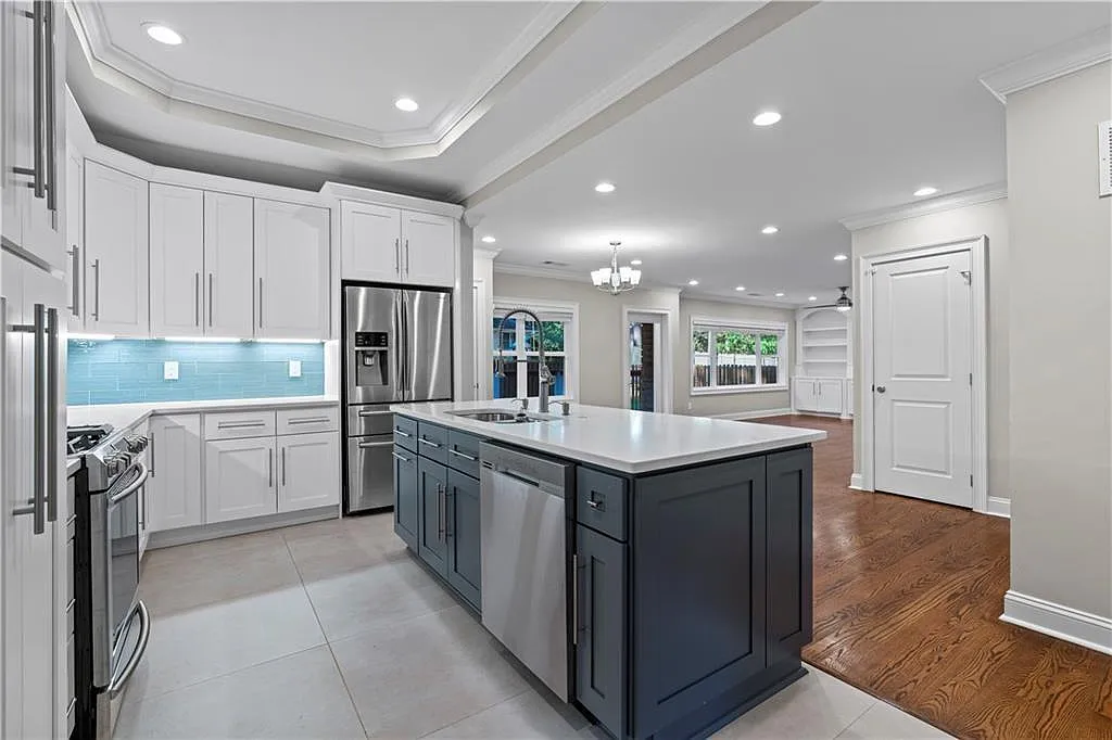 3 bed, 2.5 bath, 1403 sqft, $3,550 — Photo 3