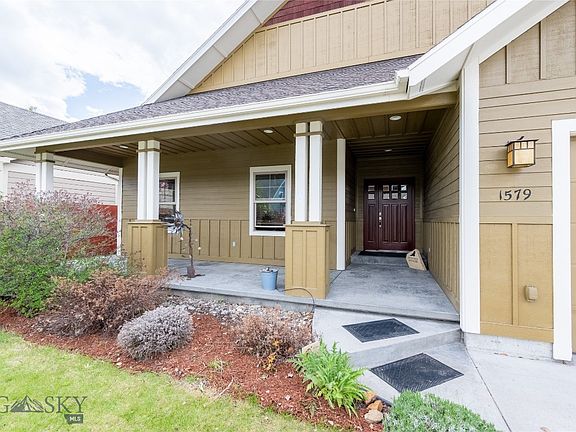 3rd image of 1579 Gale Ct