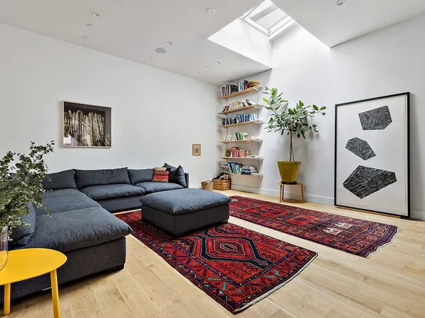 24 Underhill Ave, Brooklyn, NY 11238